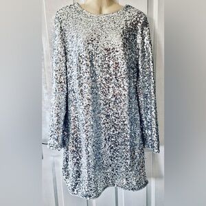 H&M NWT Minidress Silver Sequin Sz M holiday wedding date night event hot sexy